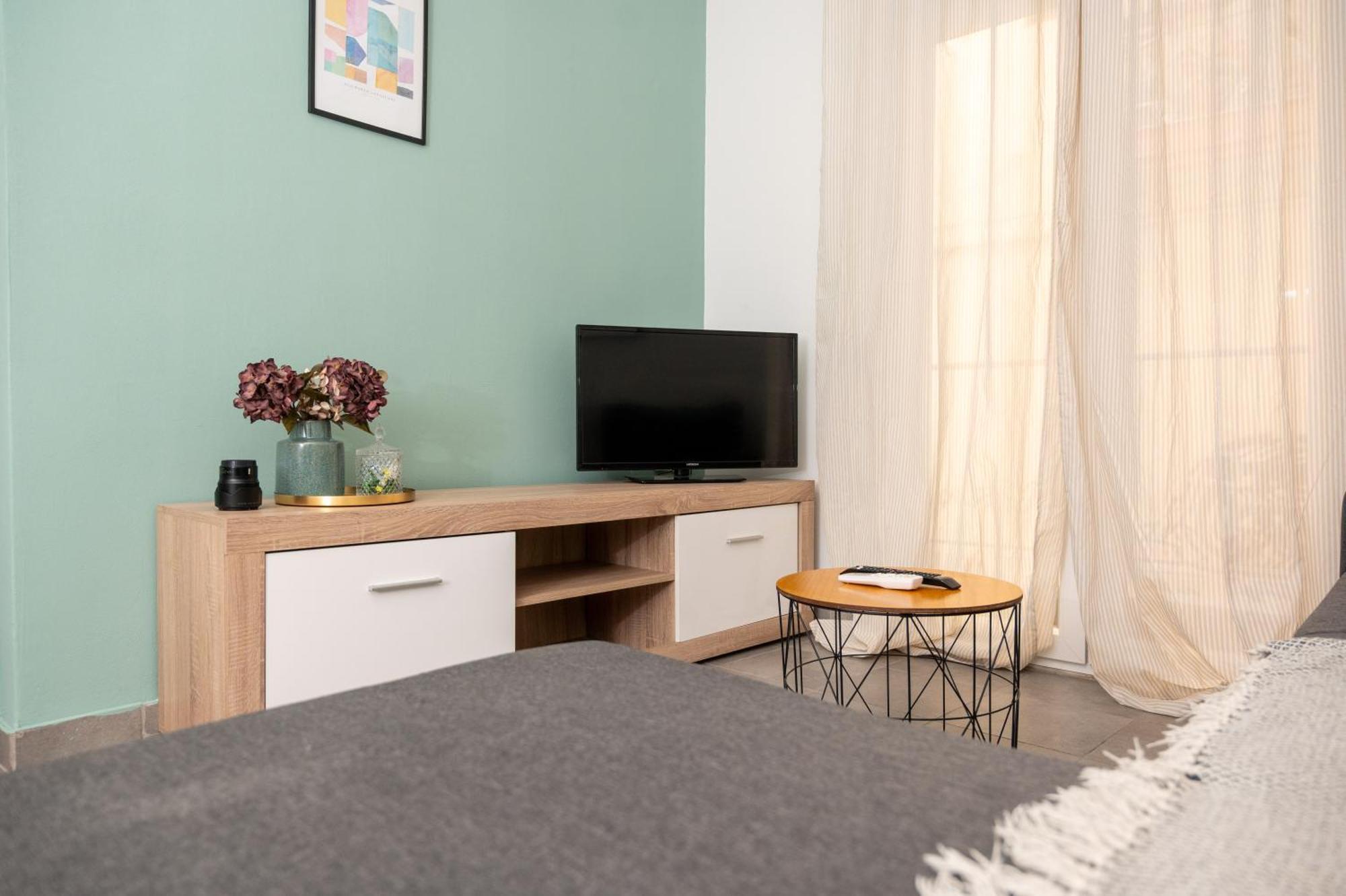 Niso Thessaloniki Hospitality Apartments エクステリア 写真