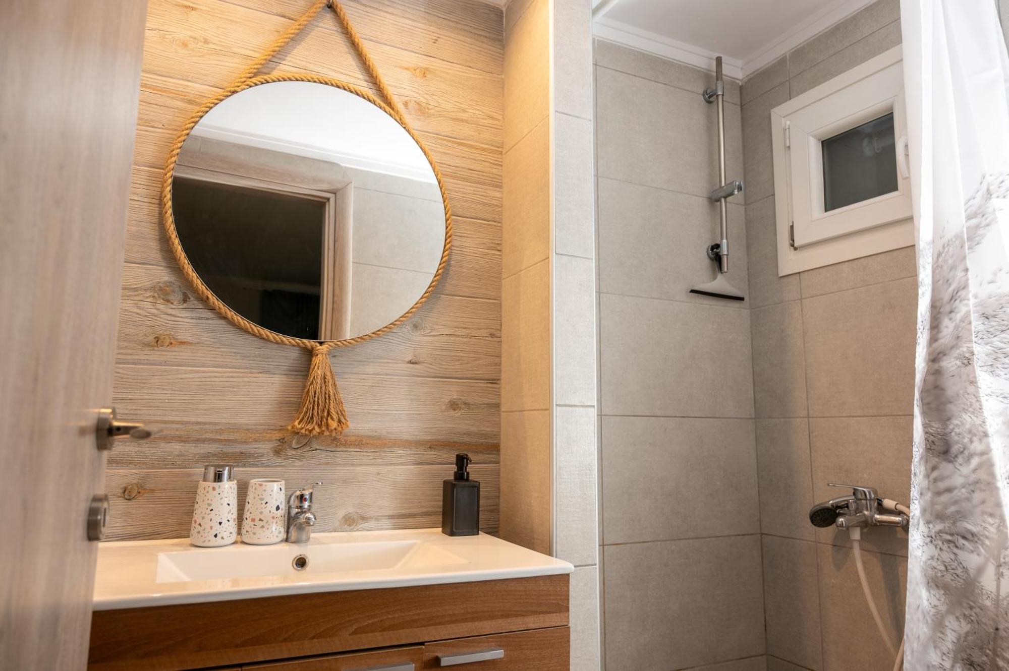 Niso Thessaloniki Hospitality Apartments エクステリア 写真
